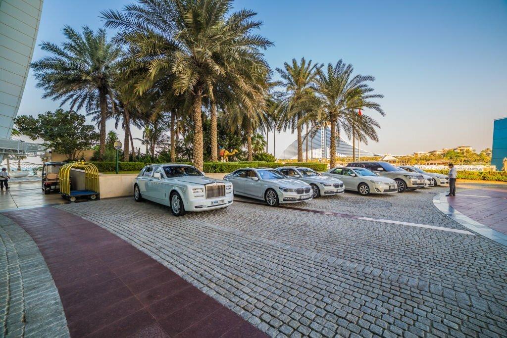 Luxury car 2